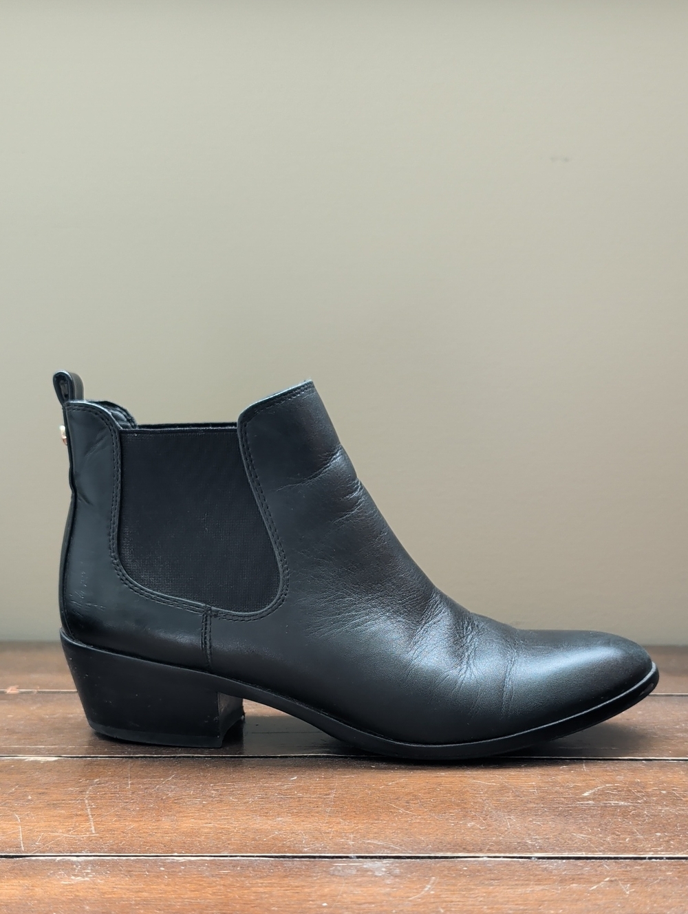 Sam Edelman Black Leather Chelsea Bootie